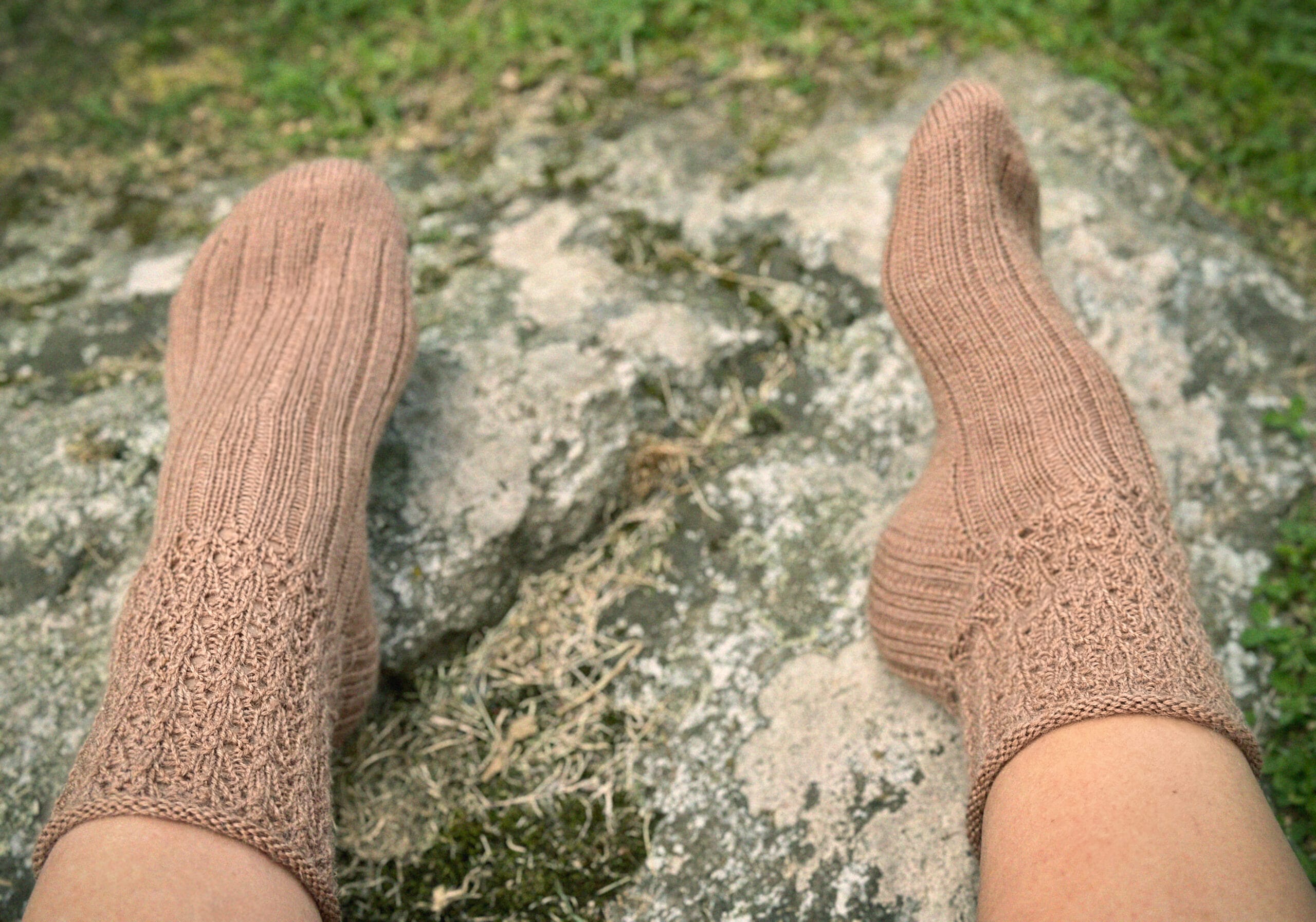 03sockan-skuttunge-tunt-sockgarn-maja-skapar