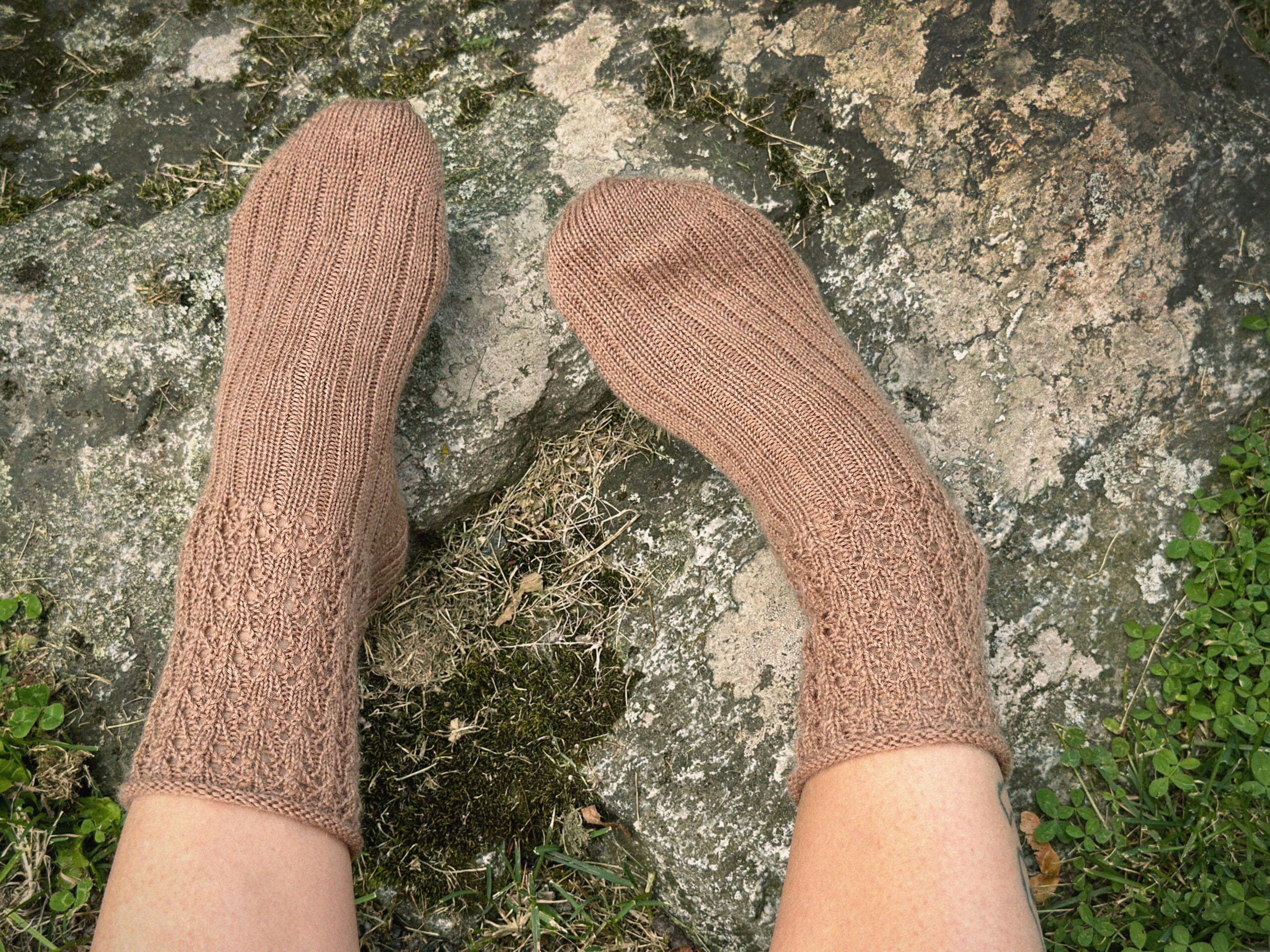 04sockan-skuttunge-tunt-sockgarn-maja-skapar